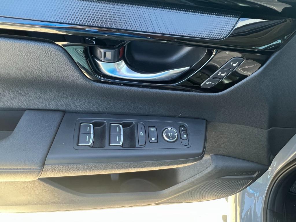 used 2024 Honda CR-V car, priced at $33,195