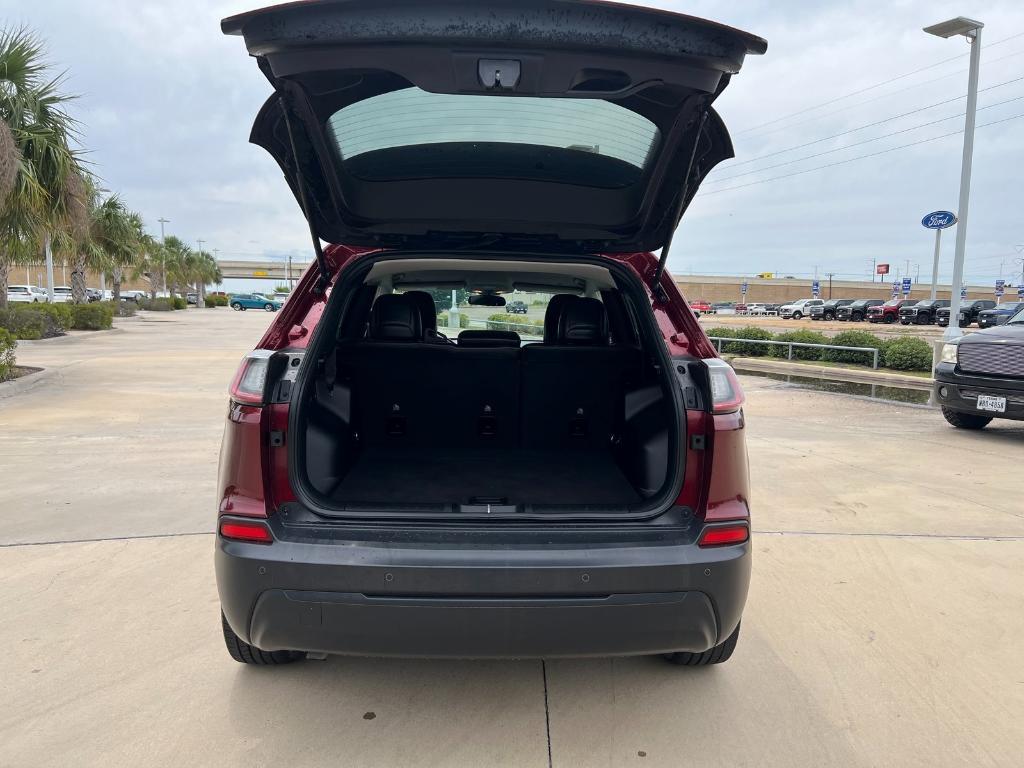 used 2020 Jeep Cherokee car, priced at $16,995