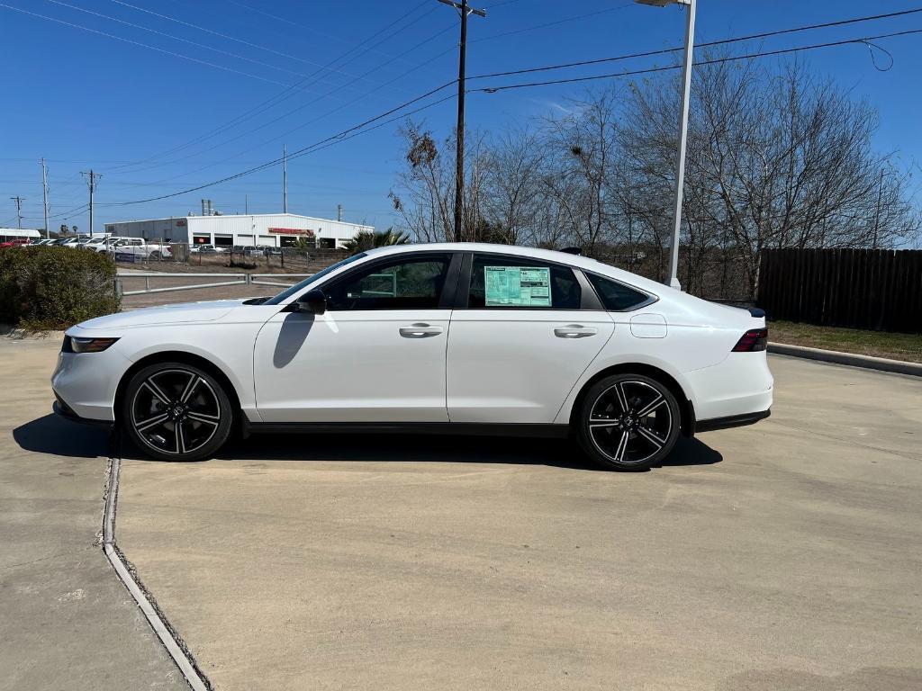 new 2025 Honda Accord Hybrid car
