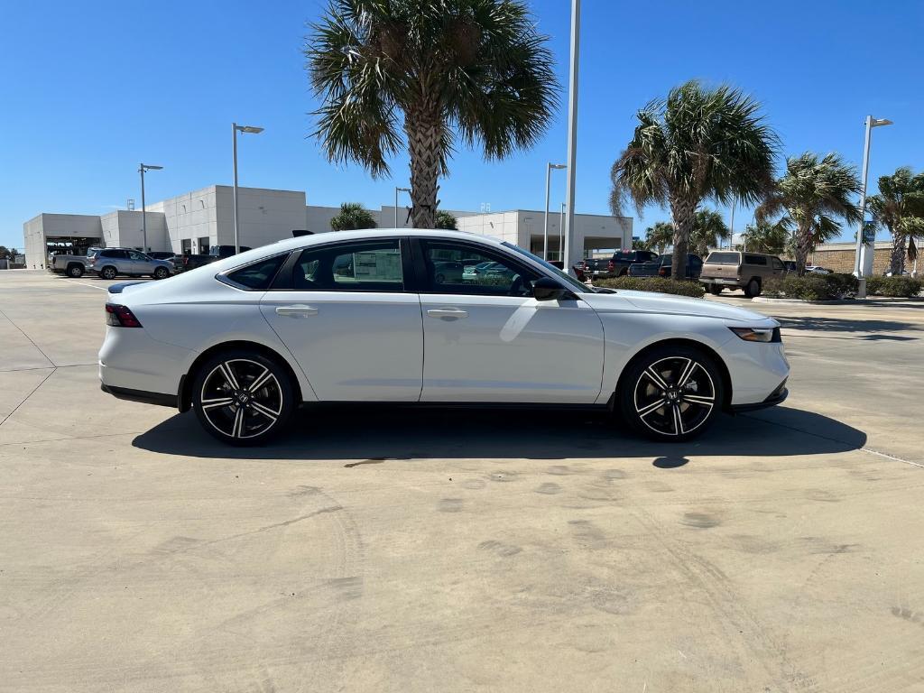 new 2025 Honda Accord Hybrid car