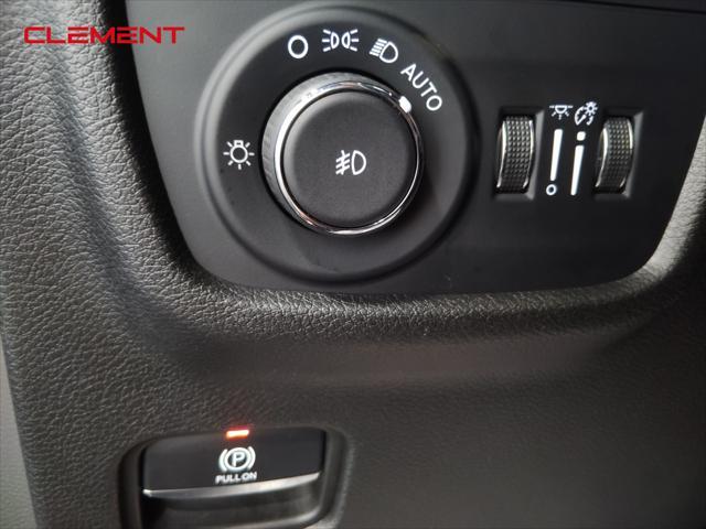 used 2023 Jeep Grand Cherokee L car, priced at $27,800