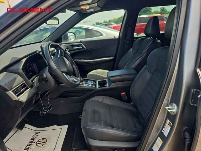 used 2023 Mitsubishi Outlander car, priced at $24,000