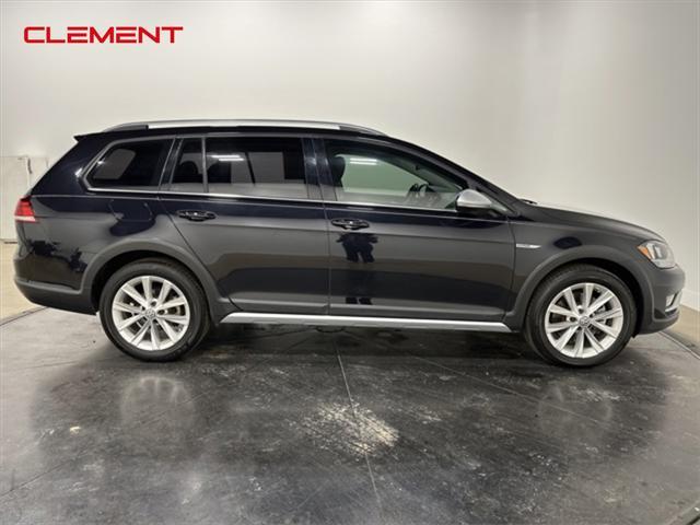 used 2019 Volkswagen Golf Alltrack car, priced at $19,500