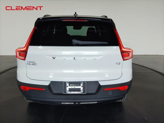 used 2021 Volvo XC40 car, priced at $26,000