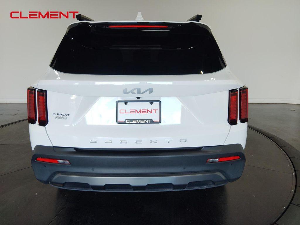 used 2022 Kia Sorento car, priced at $25,000