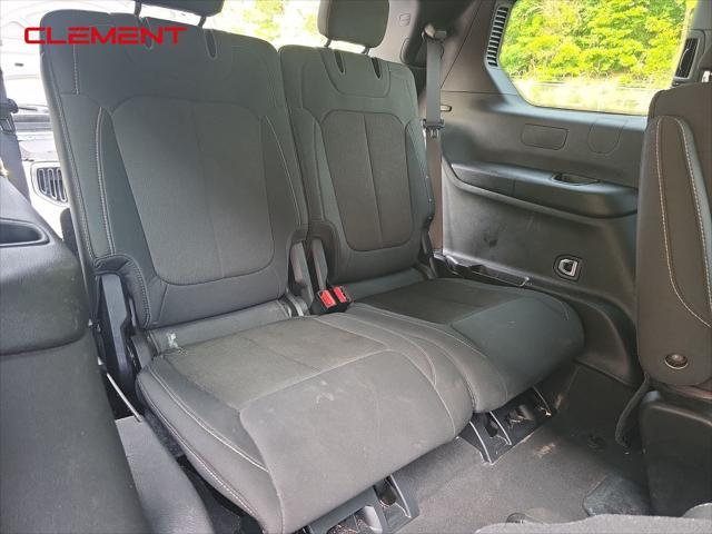 used 2024 Jeep Grand Cherokee L car, priced at $29,500