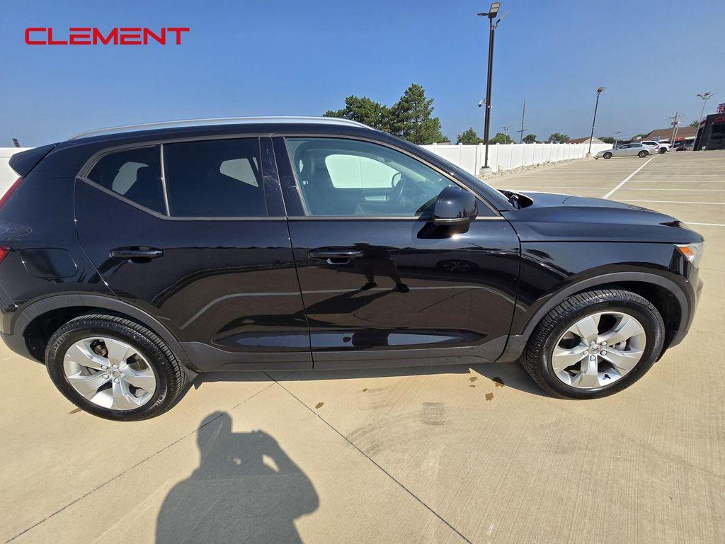 used 2020 Volvo XC40 car, priced at $21,000