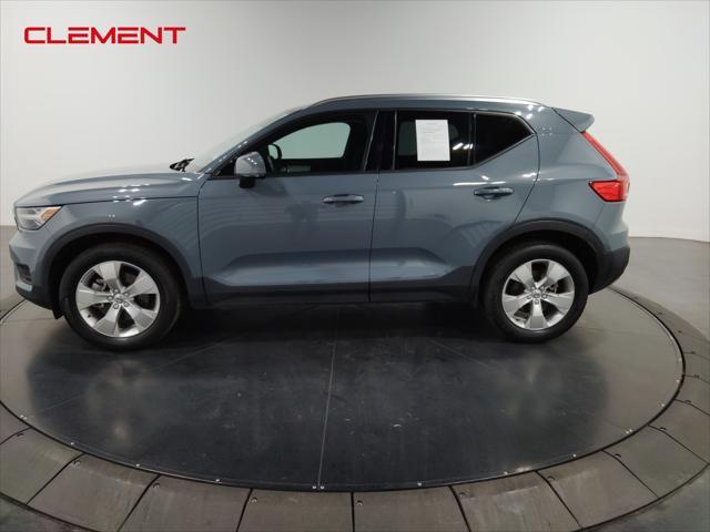 used 2022 Volvo XC40 car, priced at $20,500