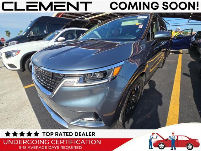 used 2022 Kia Carnival car