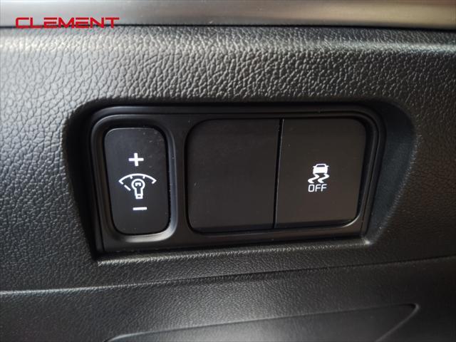 used 2024 Kia Sorento car, priced at $25,000