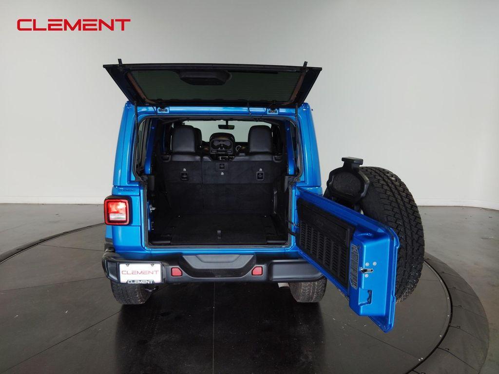 used 2022 Jeep Wrangler Unlimited car, priced at $34,000