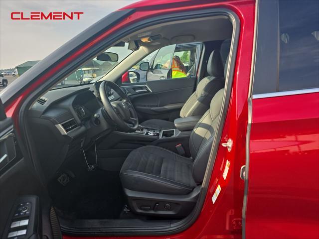 used 2023 Mitsubishi Outlander car, priced at $25,000
