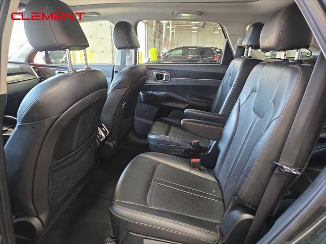 used 2021 Kia Sorento car, priced at $26,300