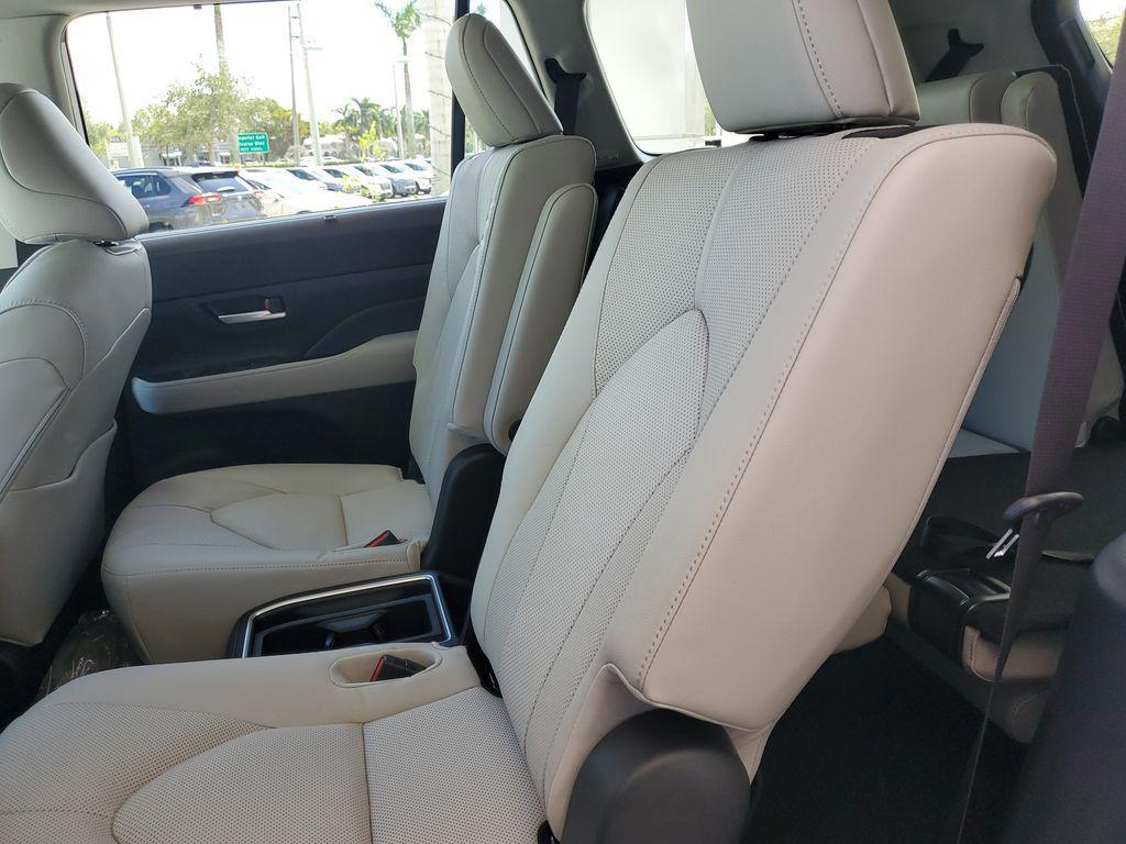 new 2026 Toyota Grand Highlander car, priced at $55,758