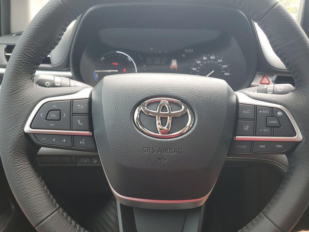 new 2025 Toyota Sienna car, priced at $47,865