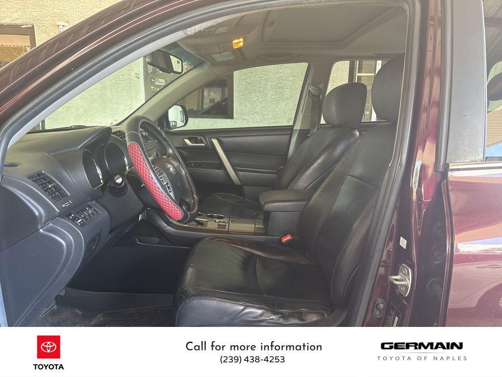 used 2012 Toyota Highlander car, priced at $11,986