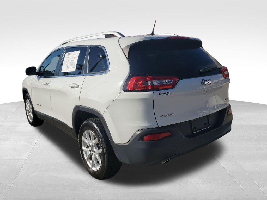 used 2018 Jeep Cherokee car, priced at $12,556