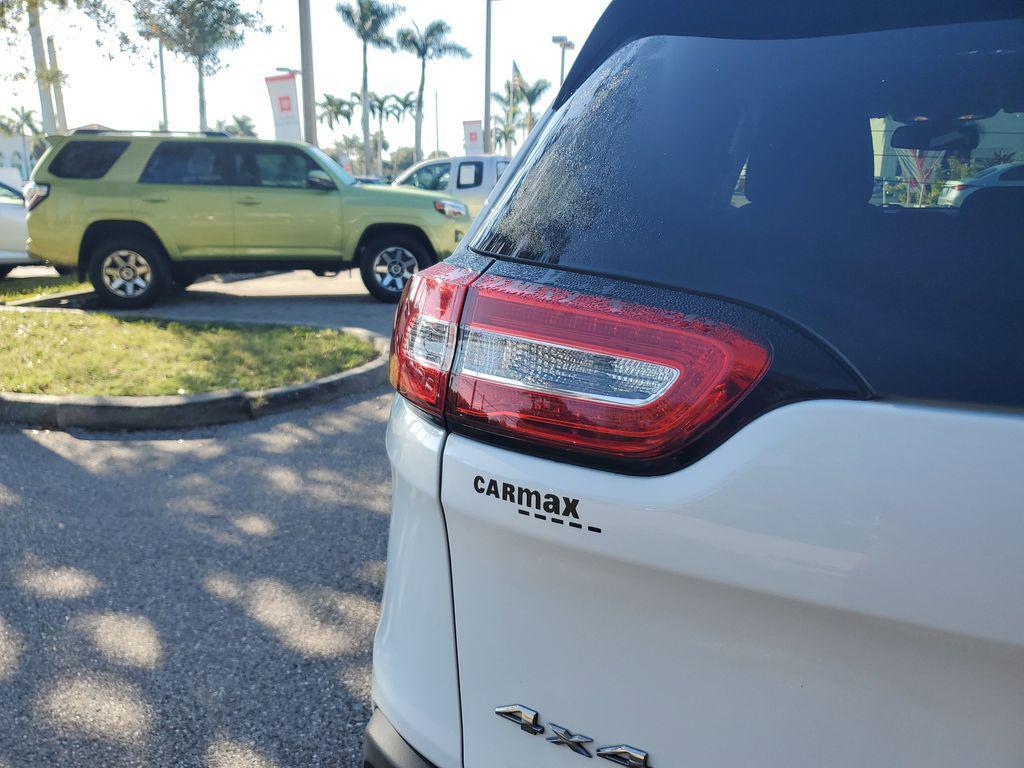 used 2018 Jeep Cherokee car, priced at $12,556