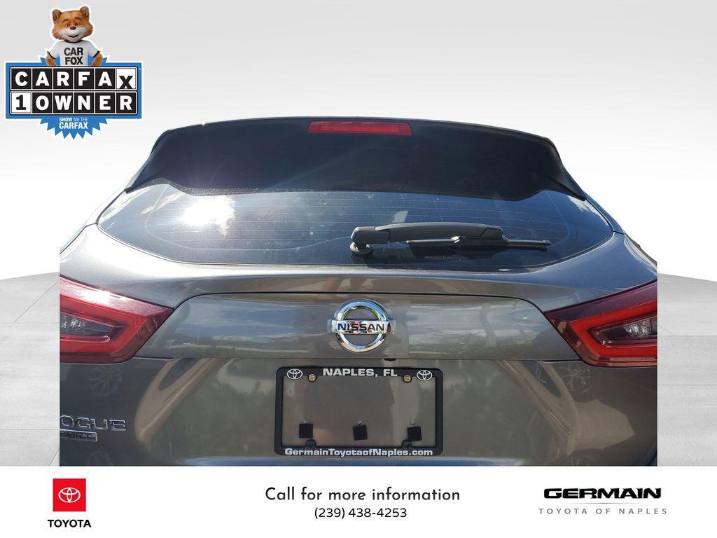 used 2020 Nissan Rogue Sport car, priced at $10,000