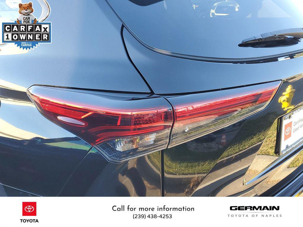 used 2023 Toyota Highlander car, priced at $29,552