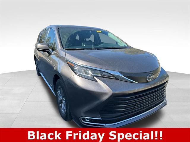 used 2021 Toyota Sienna car, priced at $38,986