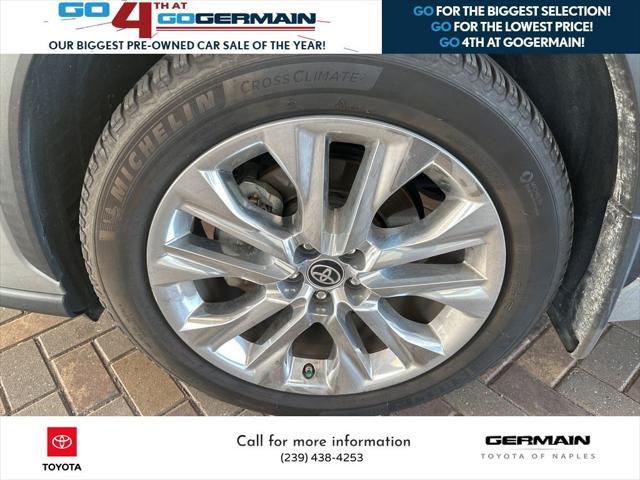 used 2020 Toyota Highlander car, priced at $27,693