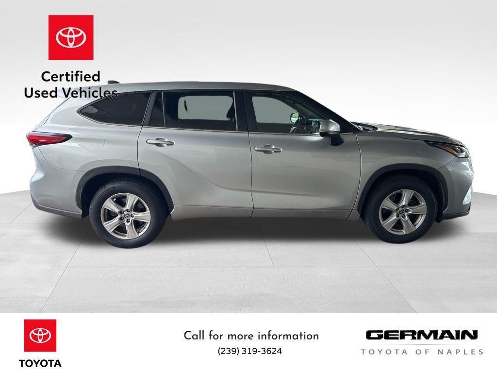 used 2023 Toyota Highlander car, priced at $30,986