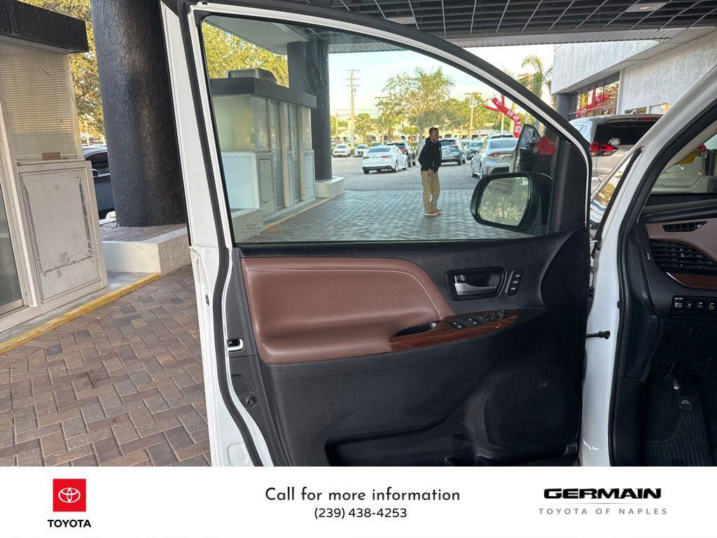 used 2017 Toyota Sienna car, priced at $34,986