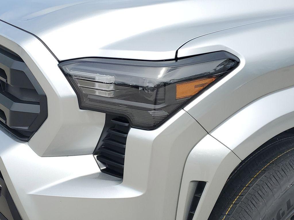 new 2025 Toyota Tacoma car, priced at $40,500