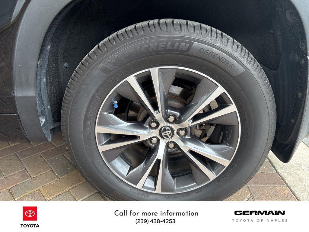 used 2018 Toyota Highlander car, priced at $24,552