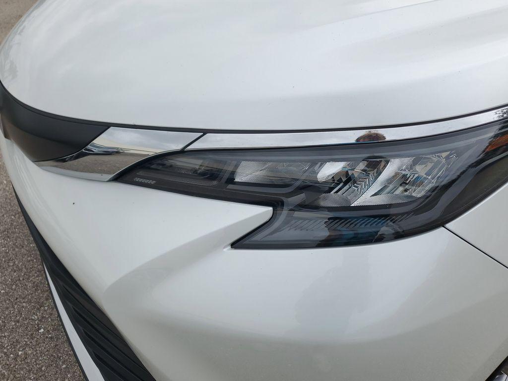 used 2025 Toyota Sienna car, priced at $45,552