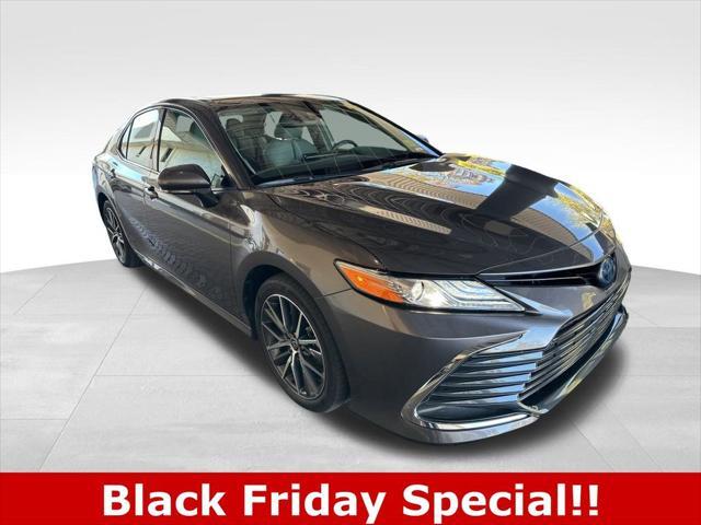 used 2022 Toyota Camry Hybrid car, priced at $28,896