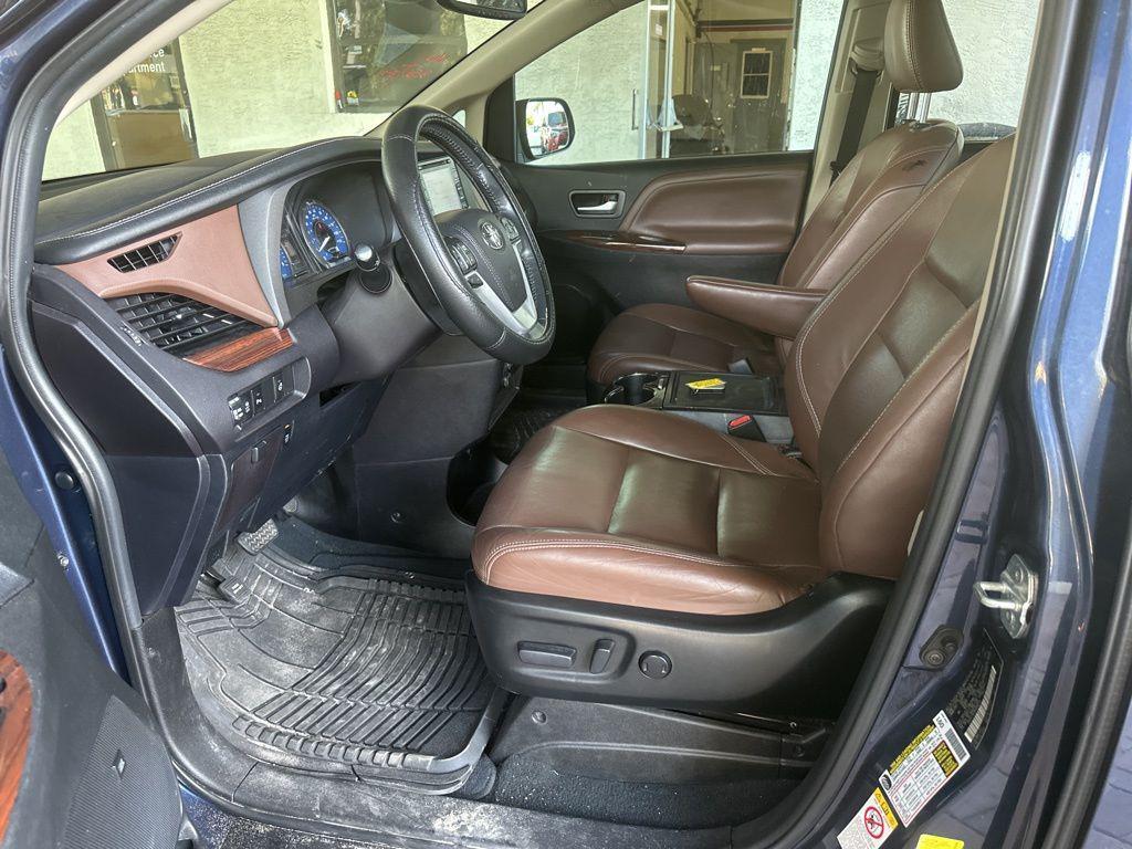 used 2019 Toyota Sienna car, priced at $30,986