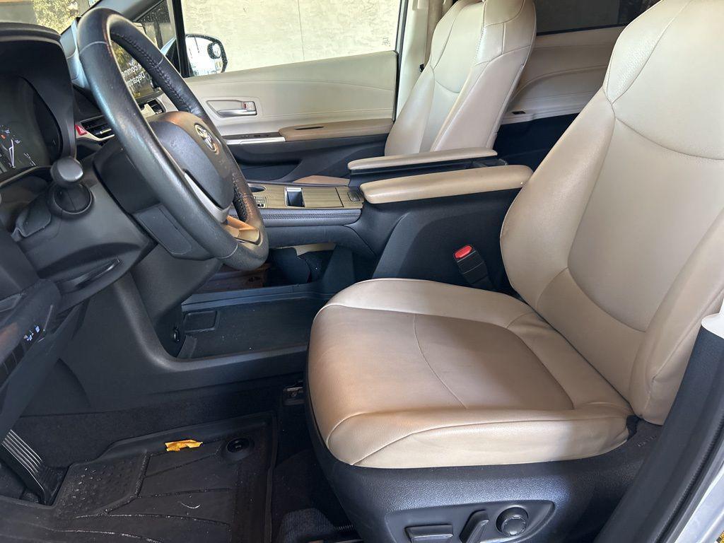 used 2022 Toyota Sienna car, priced at $33,986