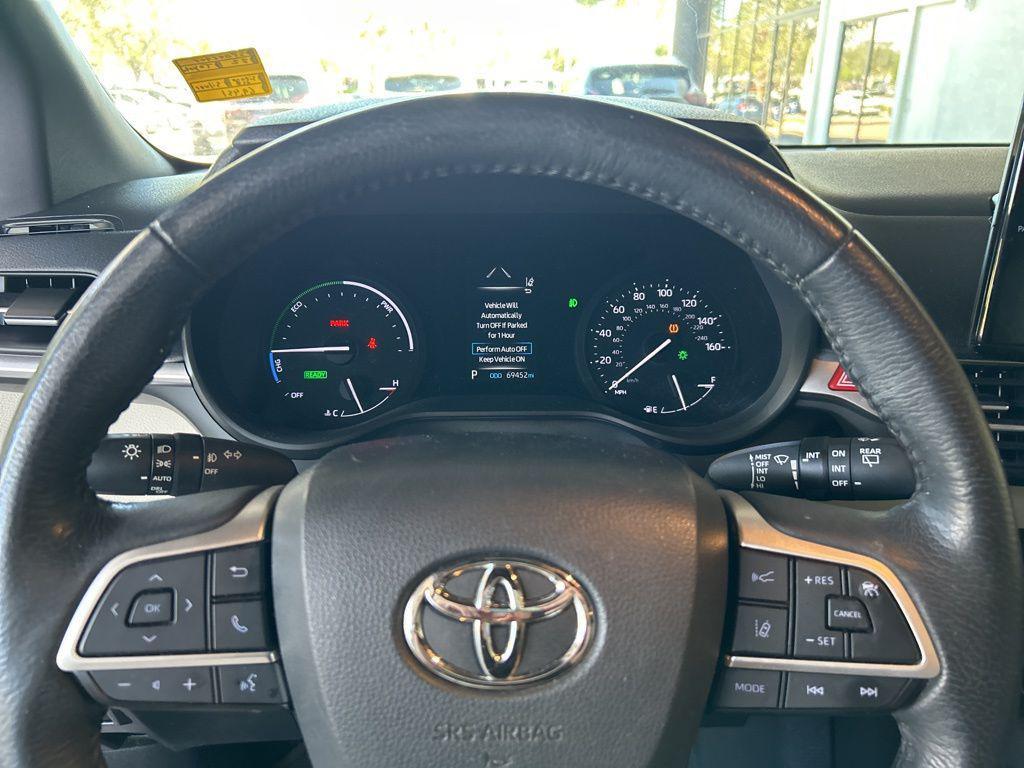 used 2022 Toyota Sienna car, priced at $33,986