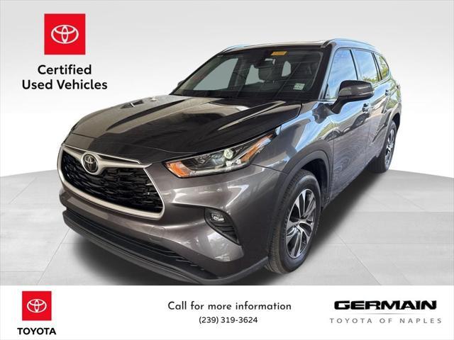 used 2021 Toyota Highlander car, priced at $30,000