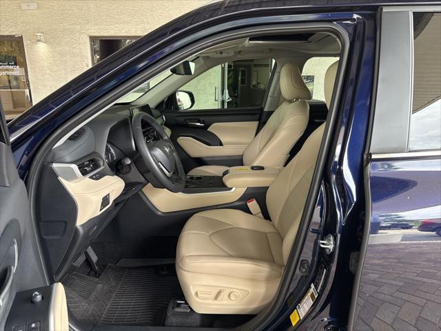 used 2024 Toyota Highlander car, priced at $42,950