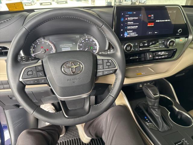 used 2024 Toyota Highlander car, priced at $42,950