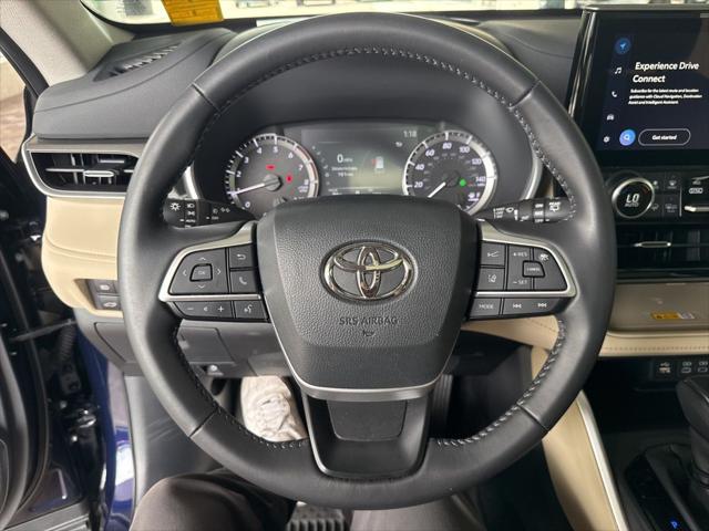 used 2024 Toyota Highlander car, priced at $42,950