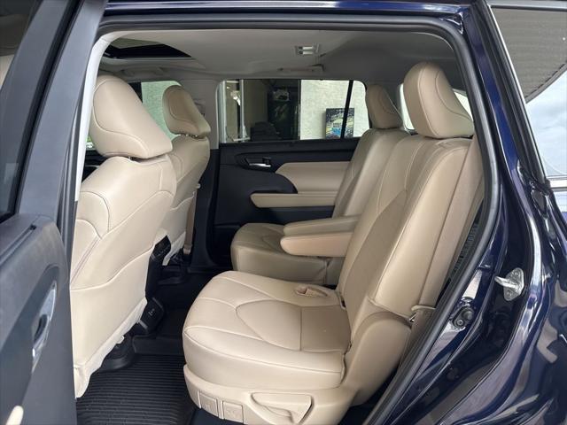 used 2024 Toyota Highlander car, priced at $42,950