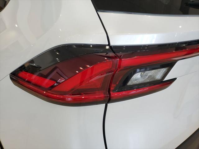 new 2025 Toyota Highlander car, priced at $45,548