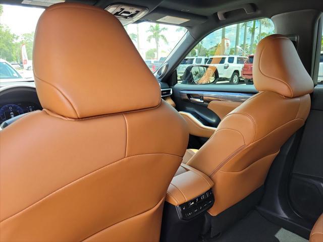 used 2023 Toyota Highlander car, priced at $39,496