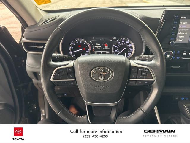 used 2022 Toyota Highlander car, priced at $34,986