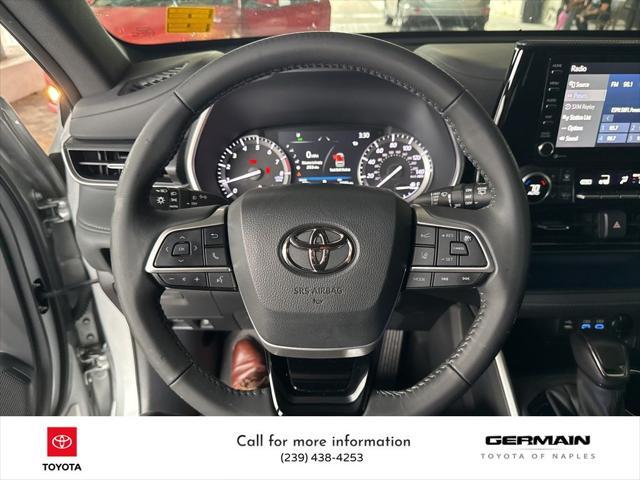 used 2022 Toyota Highlander car, priced at $36,586