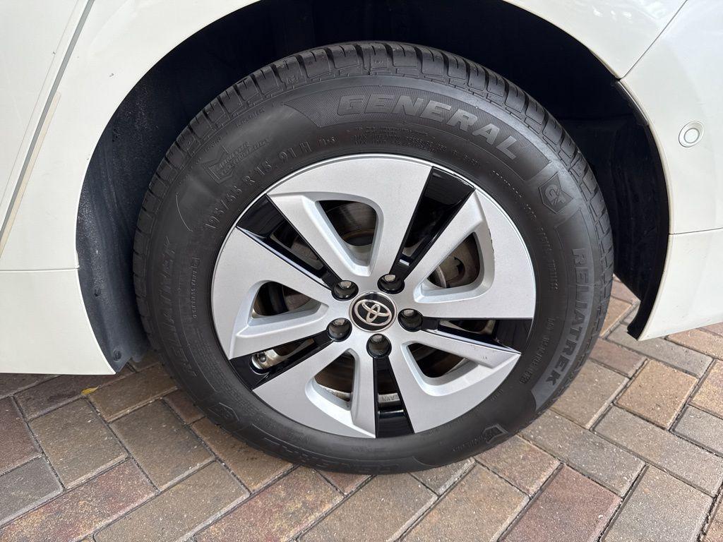 used 2018 Toyota Prius car, priced at $19,886