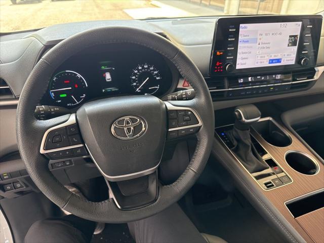 used 2024 Toyota Sienna car, priced at $45,986
