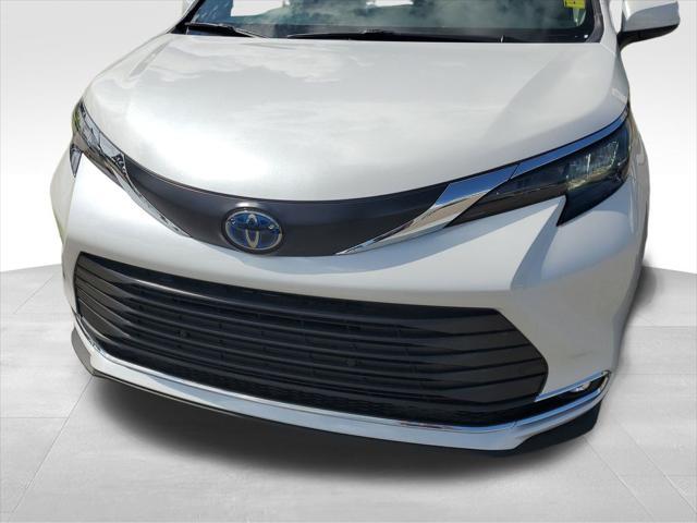 used 2024 Toyota Sienna car, priced at $43,773