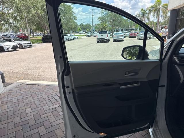 used 2024 Toyota Sienna car, priced at $45,986