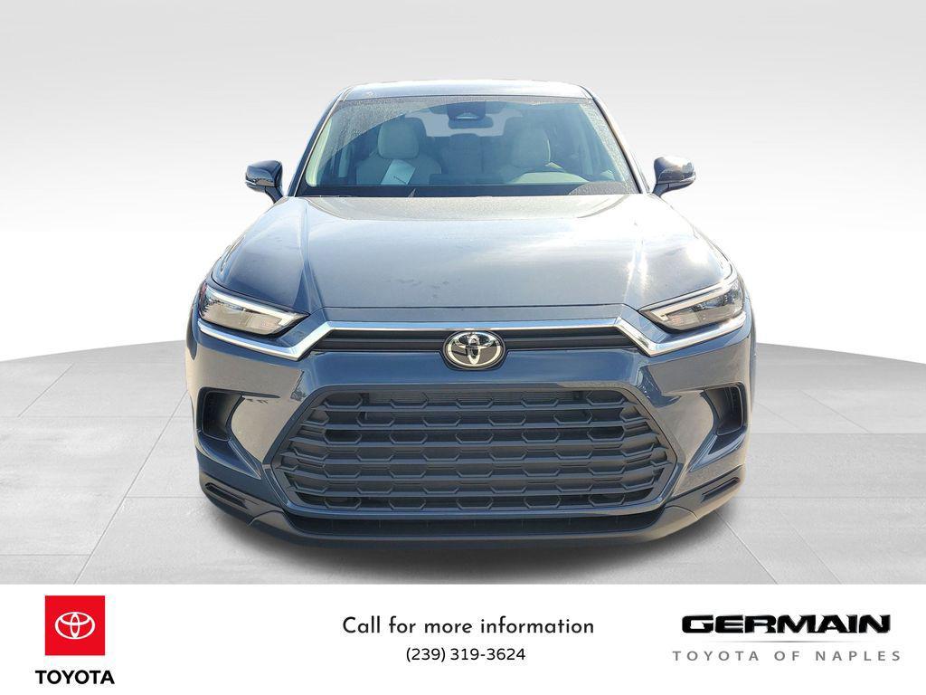 new 2026 Toyota Highlander car, priced at $43,219