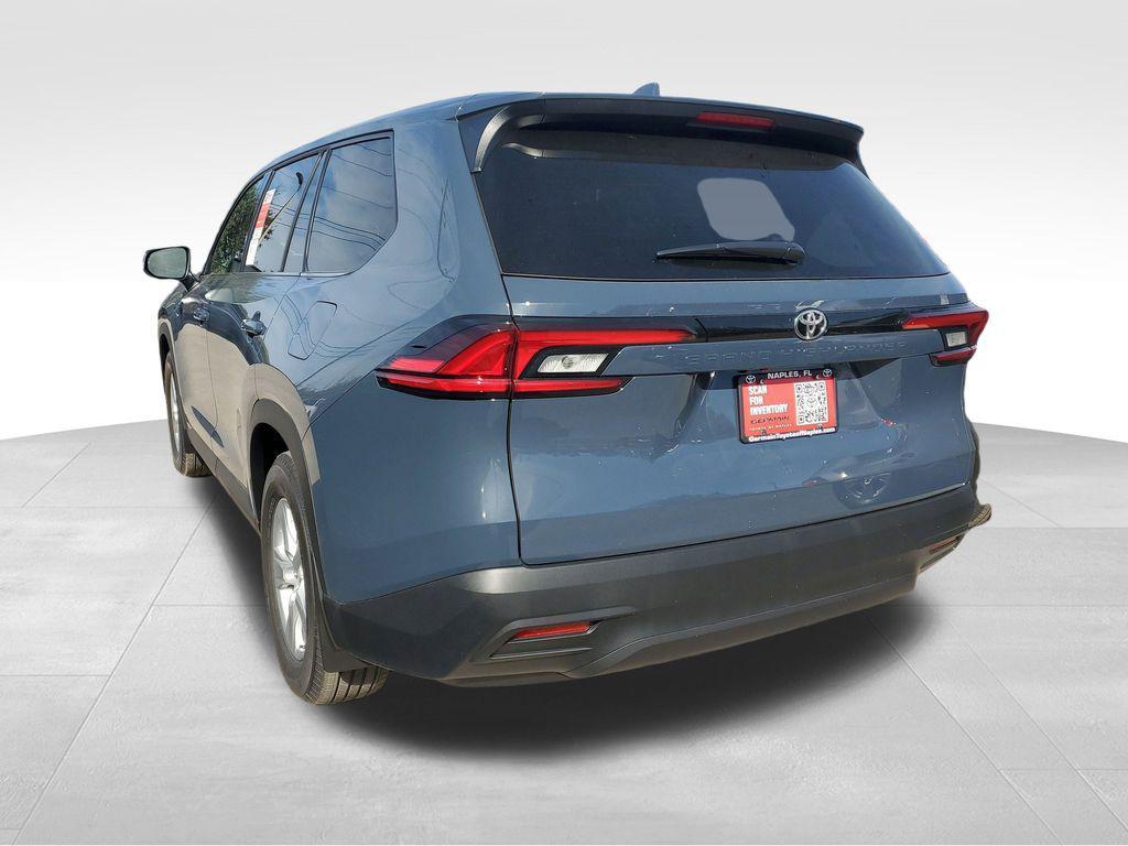 new 2026 Toyota Highlander car, priced at $43,219